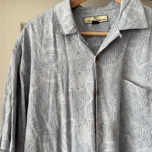 Tommy Bahama Light Gray Silk Shirt